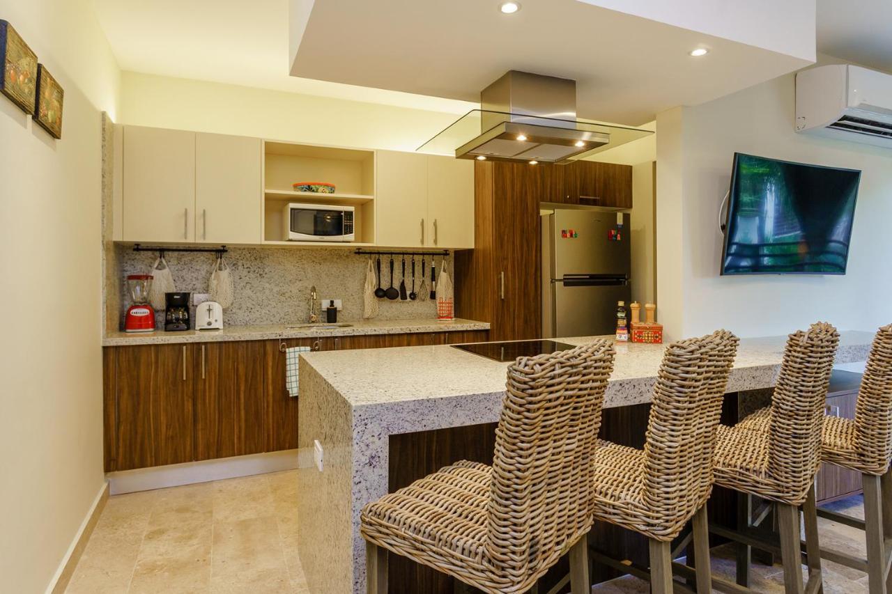 Luxurious Arenis Condo Living By Stella Rentals 普拉亚卡门 外观 照片